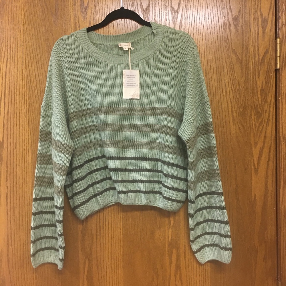 Hem & Thread Women’s Cropped Long Sleeve Striped Green Sweater Size L NWT